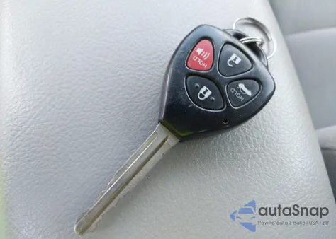 2013 Toyota Corolla Le z USA, uszkodzony, nr VIN 2T1BU4EE2DC036647